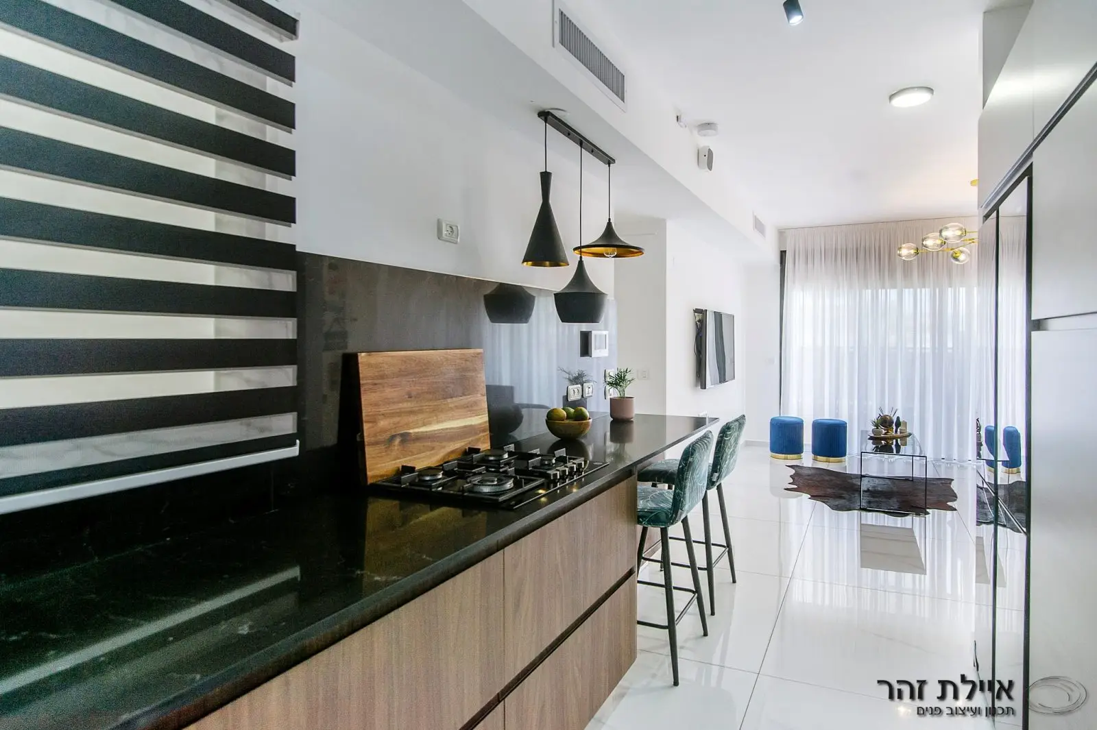 מטבח מעוצב בדירה קטנה